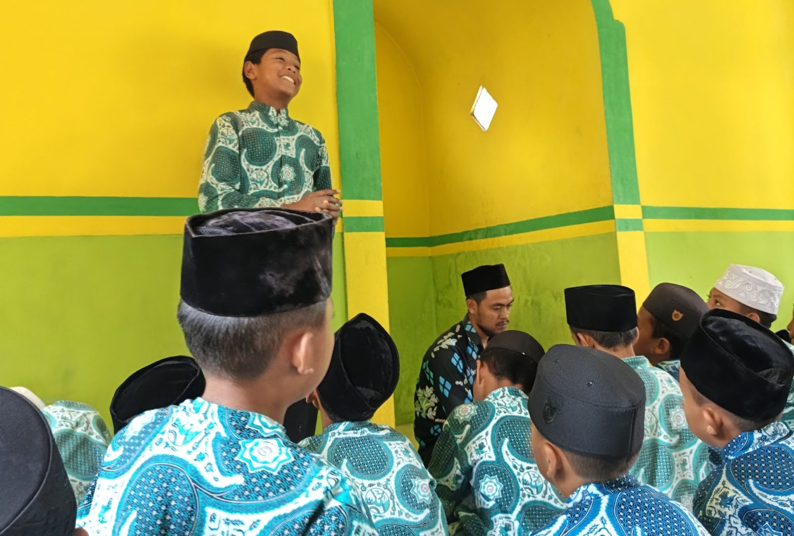 kultum-santri-jagalah-lisanmu-karena-pen