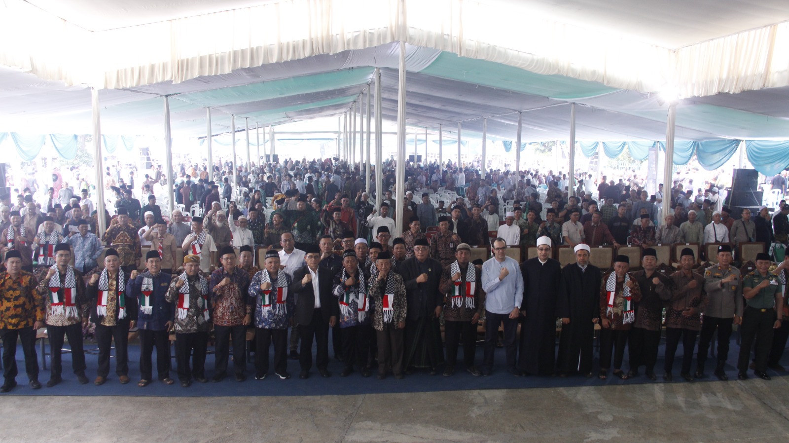 ribuan-jamaah-bersatu-di-silatnas-ppic-e